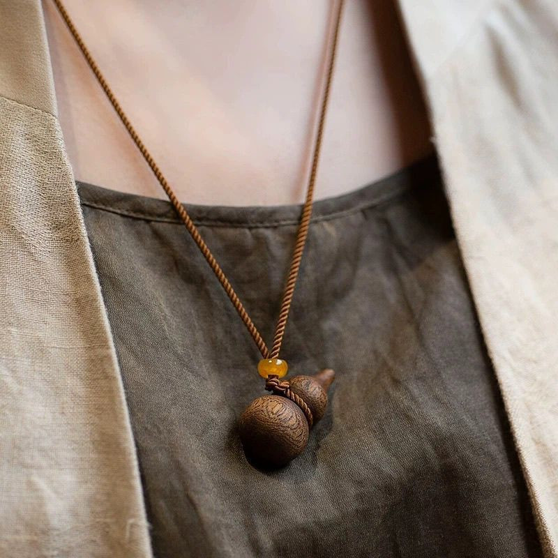 handcrafted wooden gourd pendant necklace – fu lu shuang quan